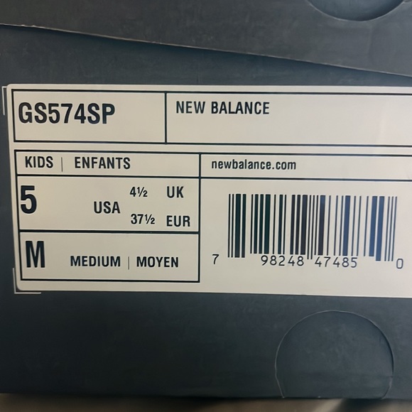 New Balance sneaker u.s.a. size5 new and in box - Picture 7 of 7